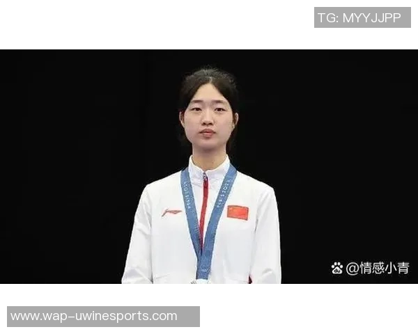 刘丽回顾英雄联盟职业生涯的辉煌与挑战历程分享